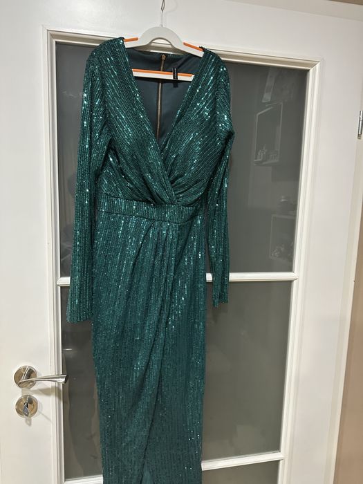 Страхотна рокля с пайети