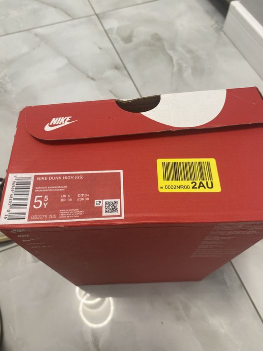 Nike Dunk High SE Baroque Brown