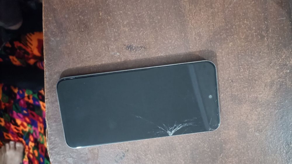 Infinix smart 9 zoʻr