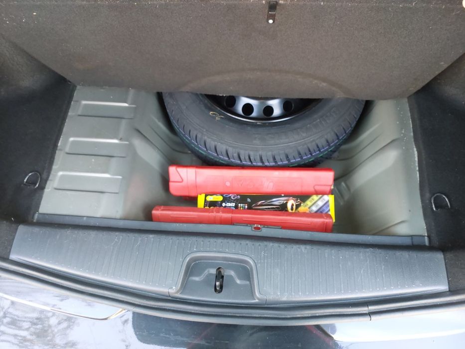 Dacia Logan 0.9 Tce MCV (2015)