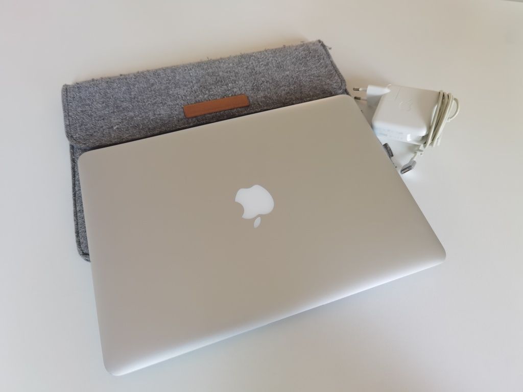 Macbook Air 2015 i5 8 Gb A1466