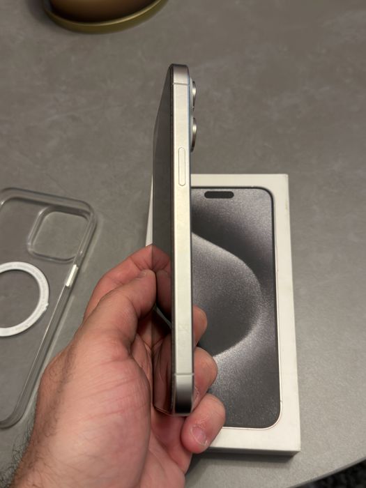 Iphone 15 pro max 256 silver