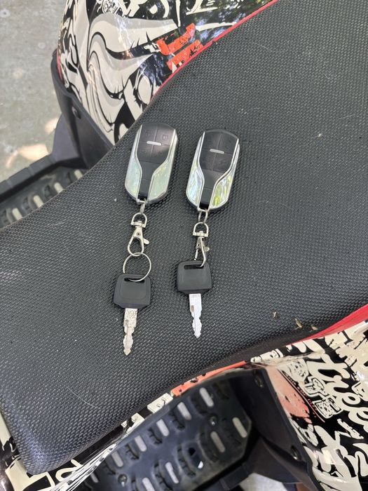 Atv electric copii peste 8 ani