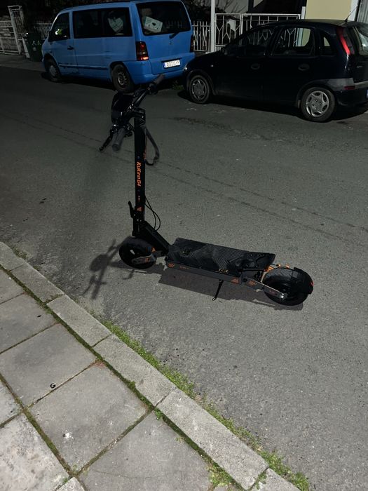 Елеутрическа тротинетка Kukerin G4