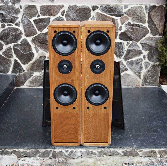 Boxe IQ 3240 AT, boxe de podea, coloane