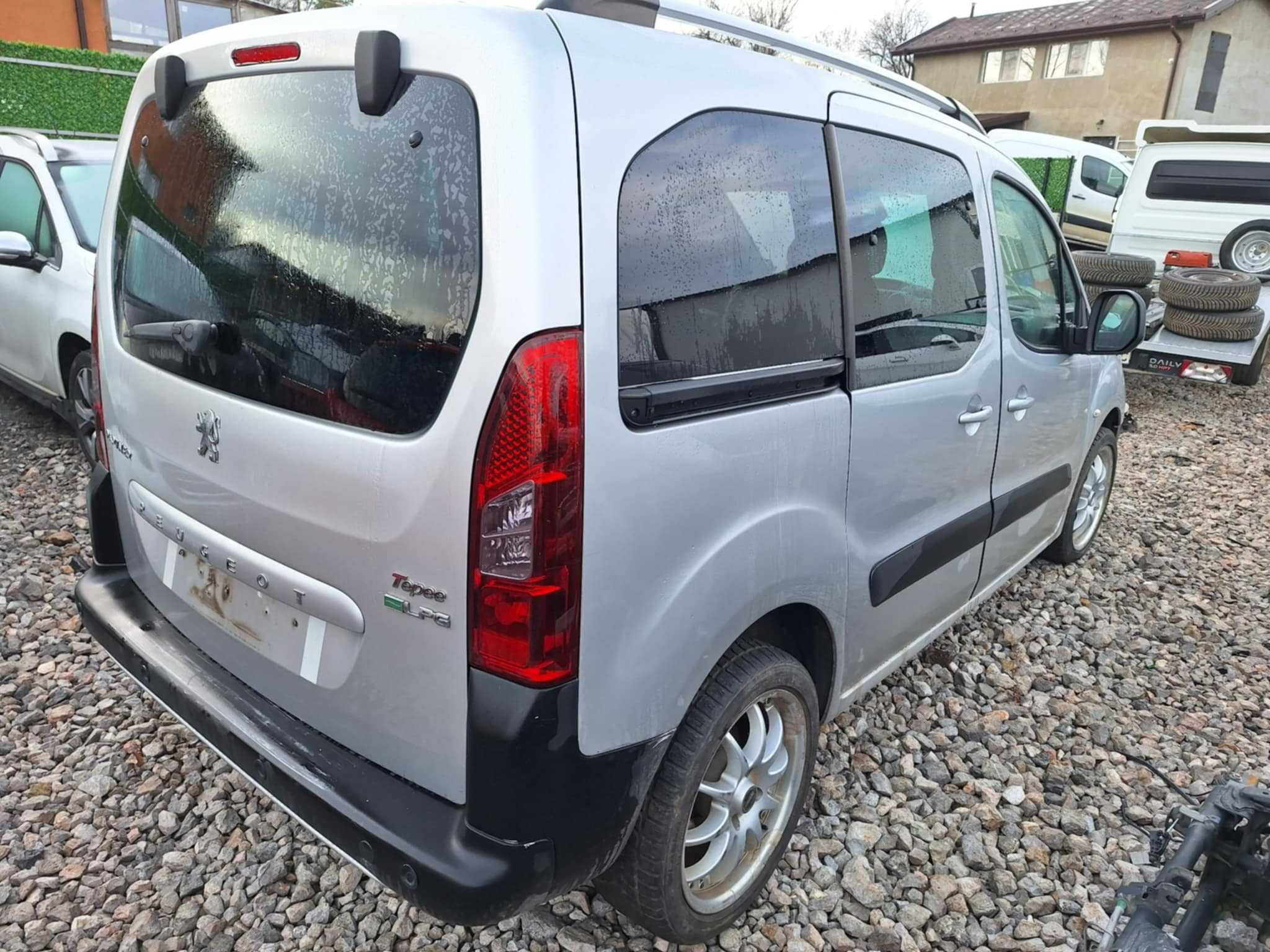 Peugeot Partner 1.6 Бензин на части! ---Счупен Двигател---