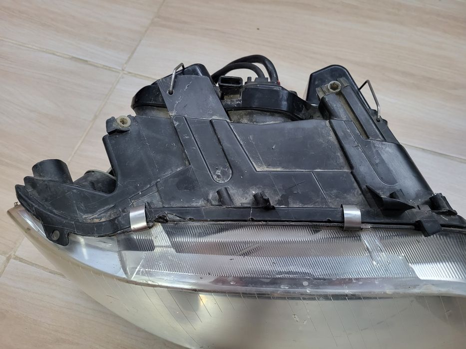 Десен фар за audi A6