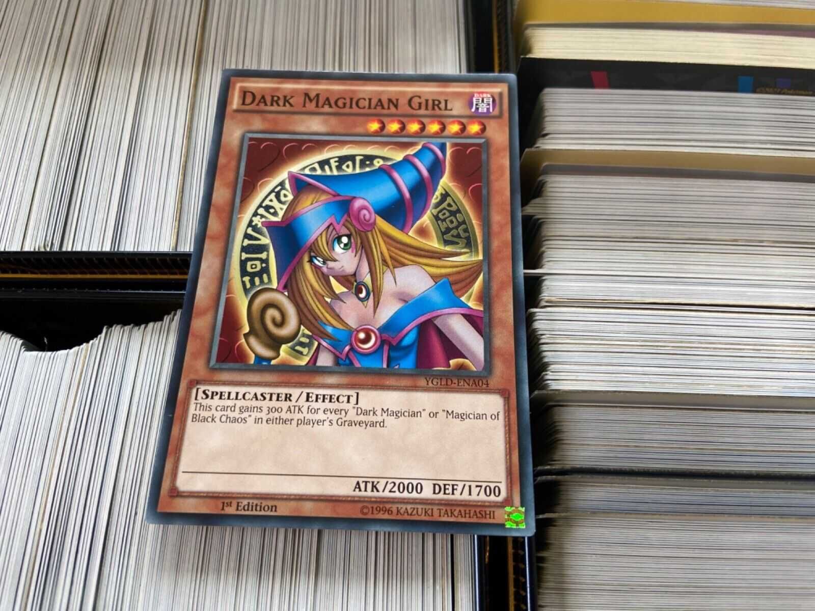 Най-големия каталог за Yu-Gi-Oh! карти в България - цели декове карти