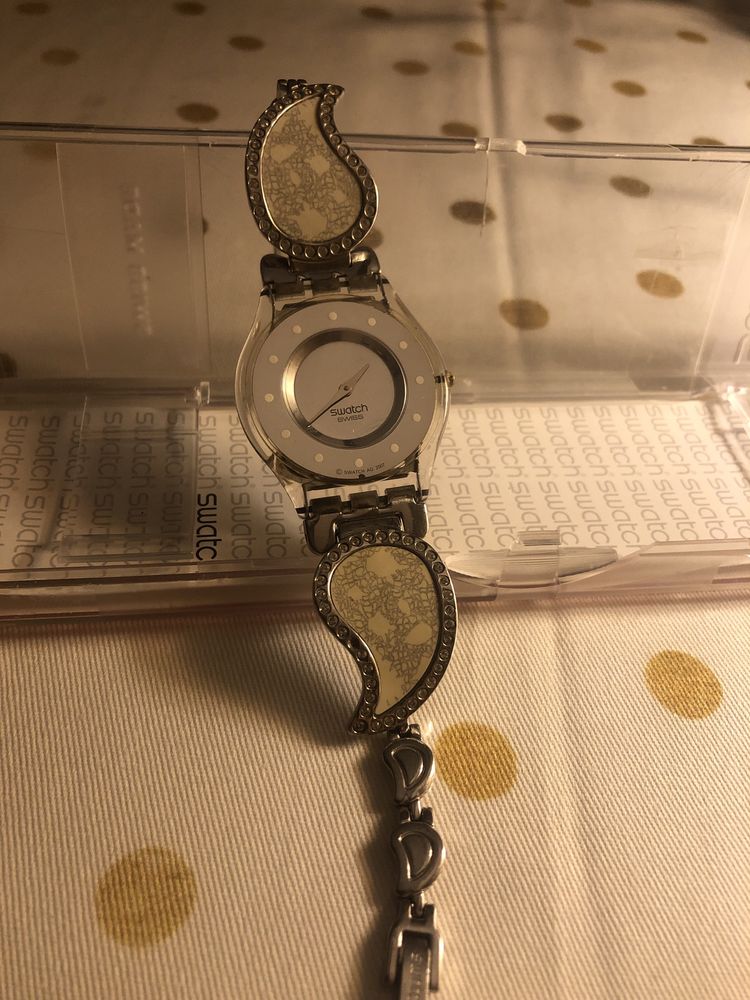 Часы Swatch женские