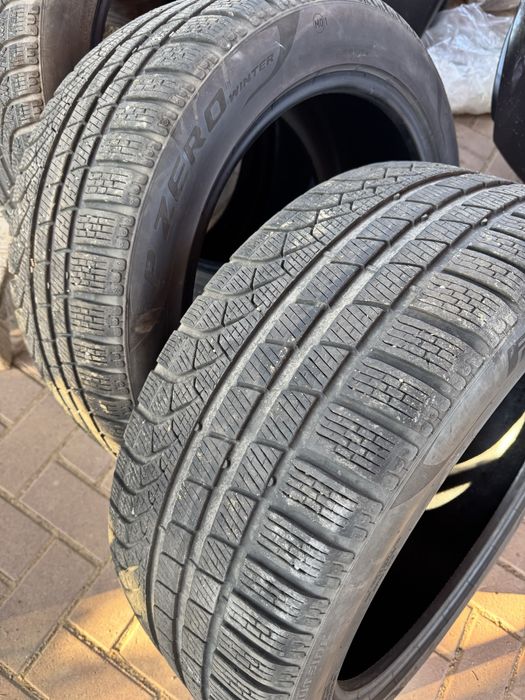 Anvelope iarna 255 45 19 / 235 55 18 Pirelli P zero