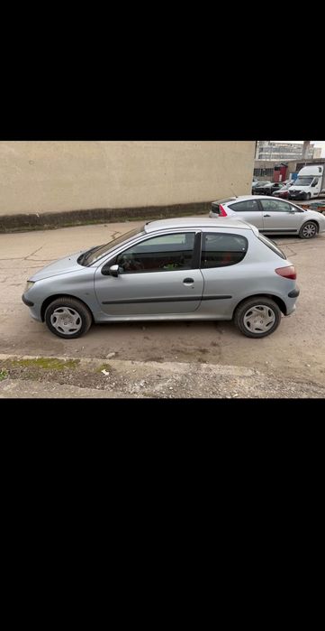 Кола Peugeot 206