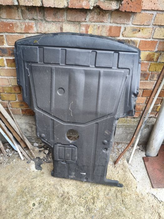 Кора под двигател е46