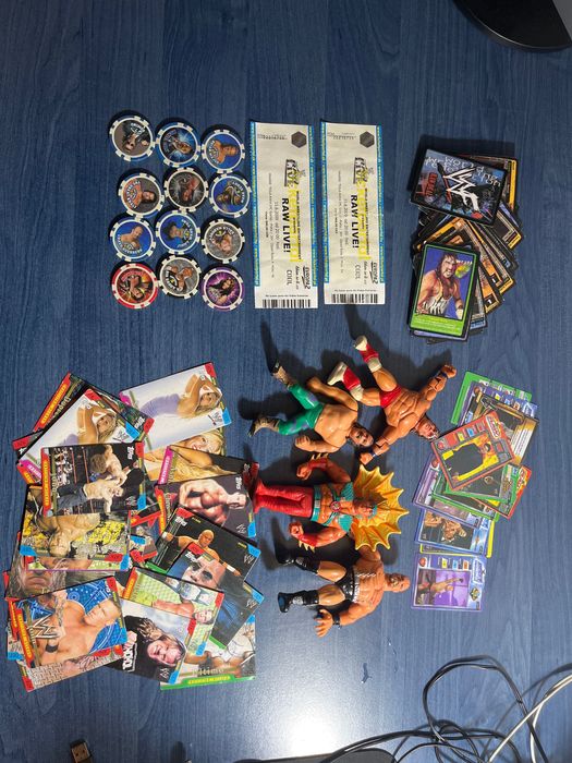 WWE wrestling jucarii figurine raw topps cartonase chipz colectie