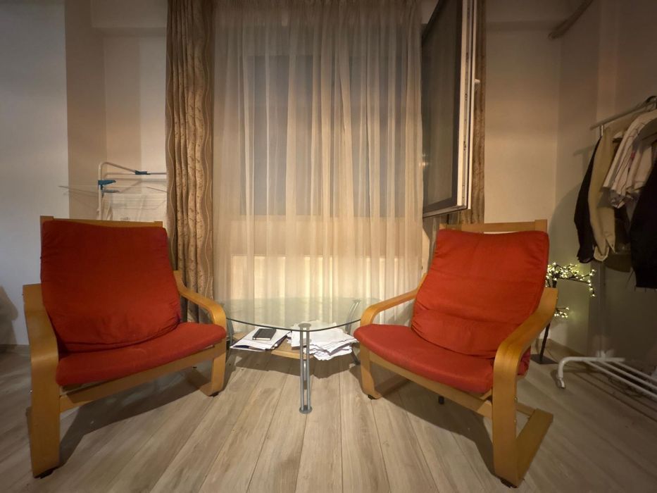 2 scaune + masa living