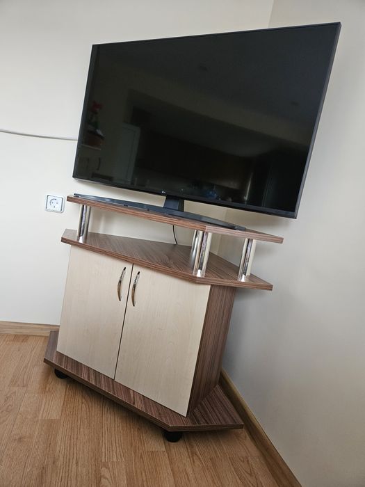 Ъглов ТВ / TV шкаф