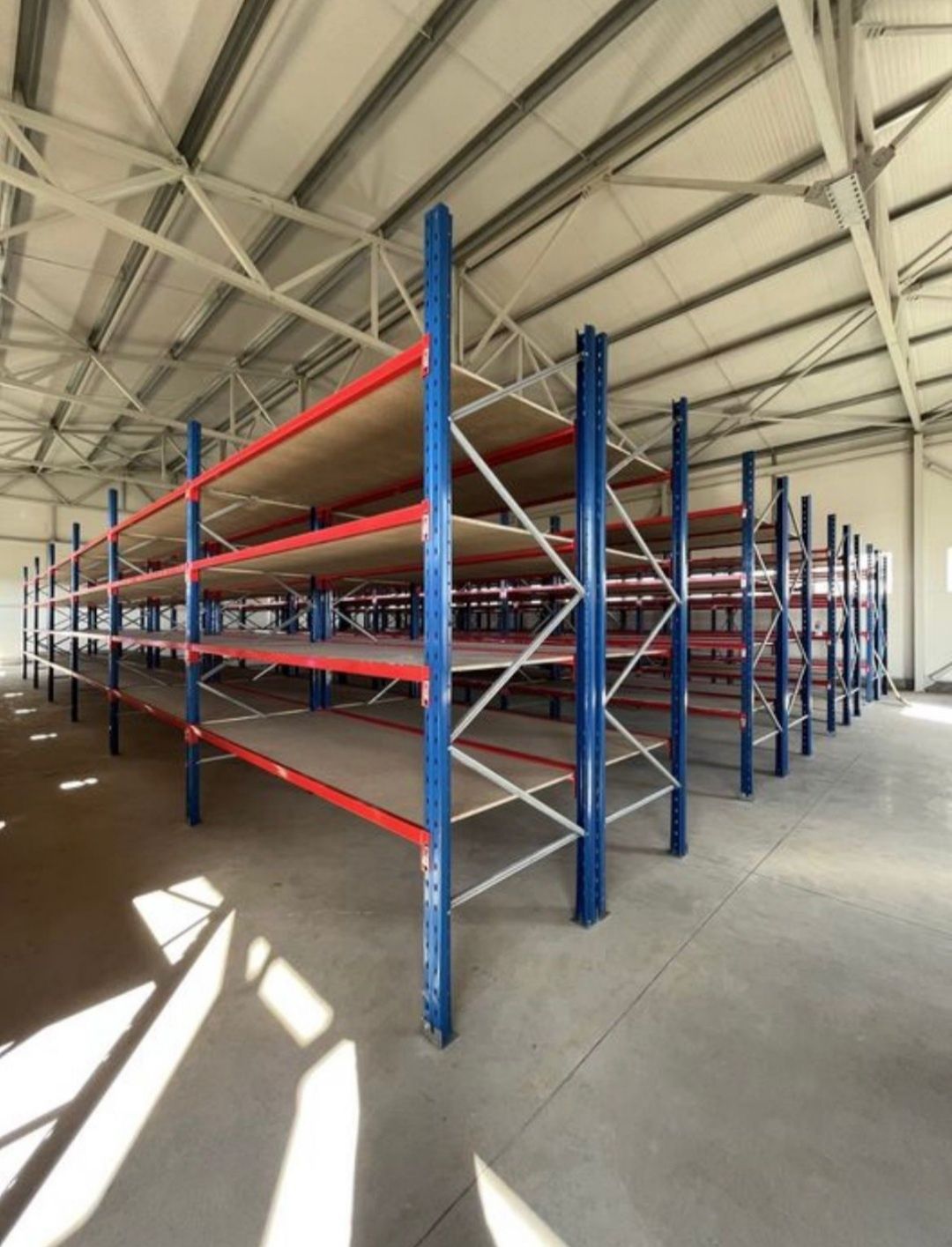 Rafturi metalice industriale