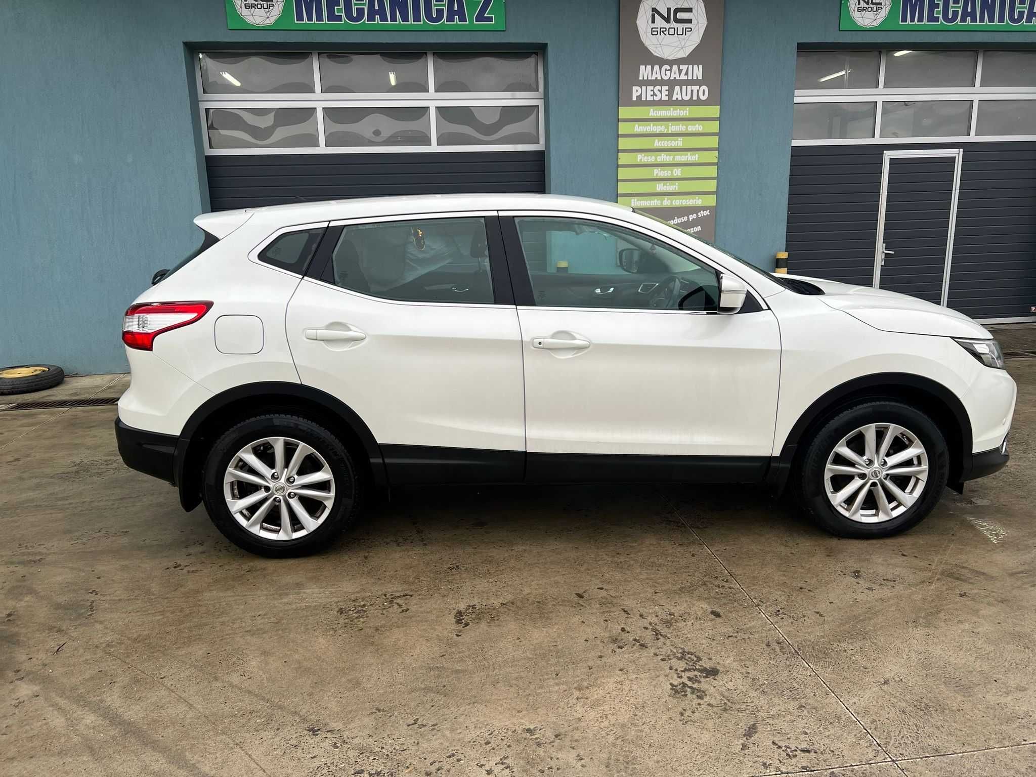 Dezmembrari piese Nissan Qashqai J11 1.2 DIG-T 2015