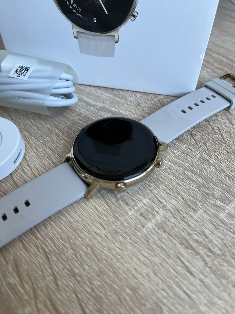 Продавам huawei watch GT 2 42mm