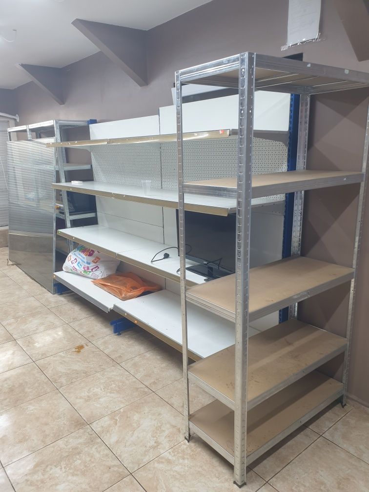 Стилажи за Магазин
