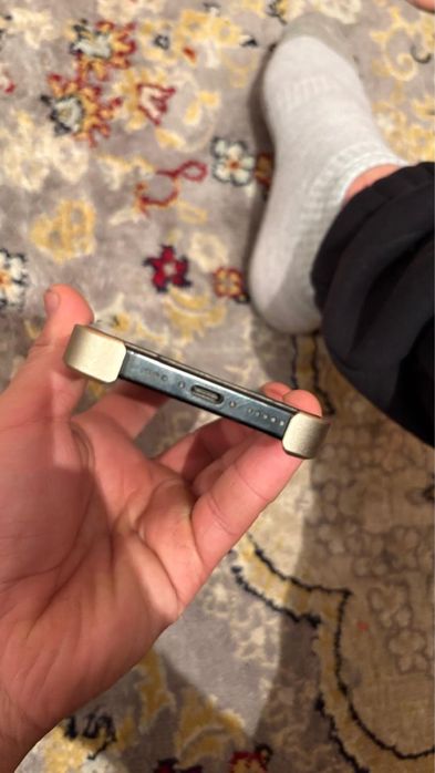 Iphone 16 pro 128 esim