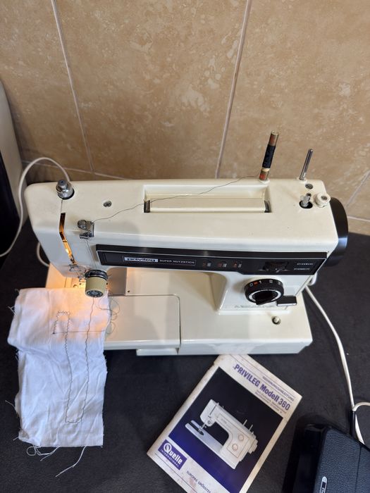 Masina de cusut Privileg coase materiale groase