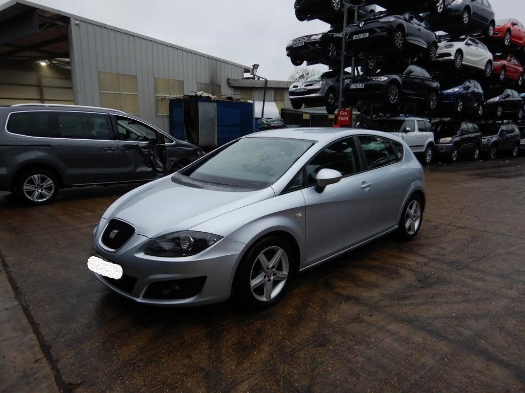 Centuri siguranta fata Seat Leon 2 2010 Hatchback 1.6 TDI