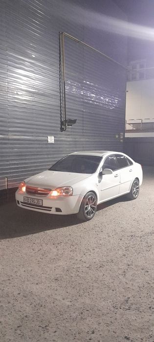 Lacetti 1.8 aftamat luki bor