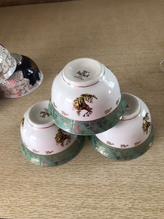 Посуда из серванта