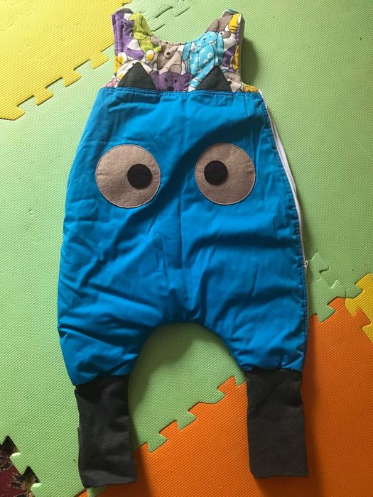 Sac de dormit cu picioruse