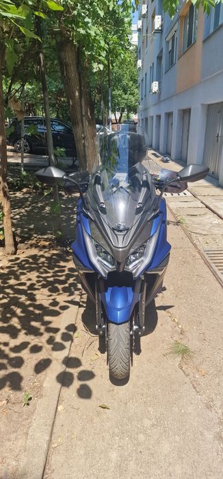 Maxi scuter Kymco AK 550 i