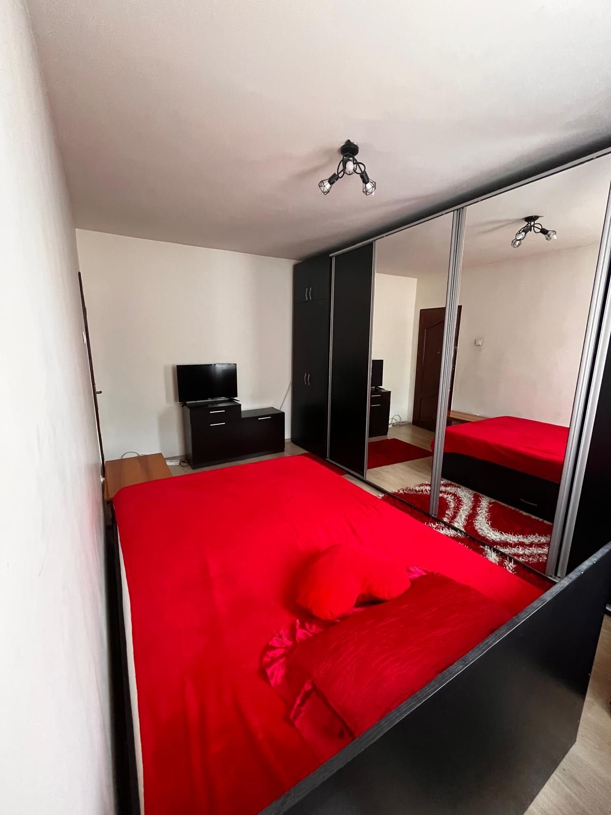 PF. Vând apartament in comuna Unguraș