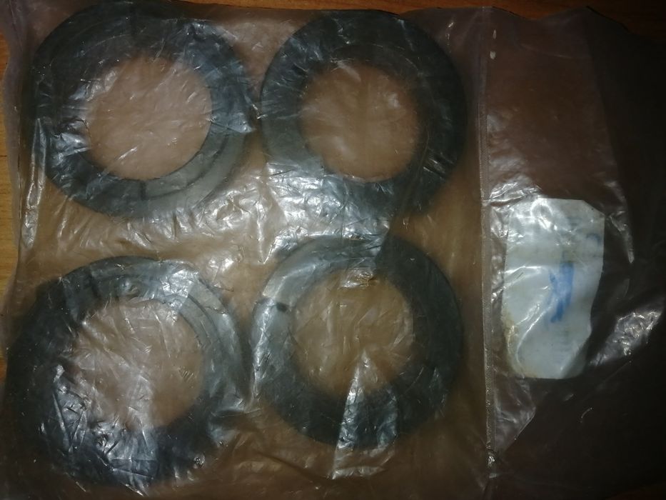 1-3/4" отвор, единичен разделен вал, черен оксиден винт