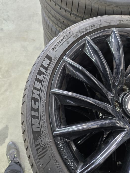 4 Броя 225/45/18 Michelin 2x6mm 2x5mm