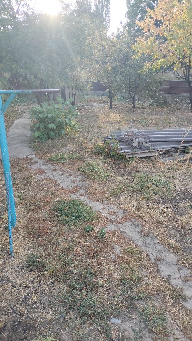 Продоеться дом уютный