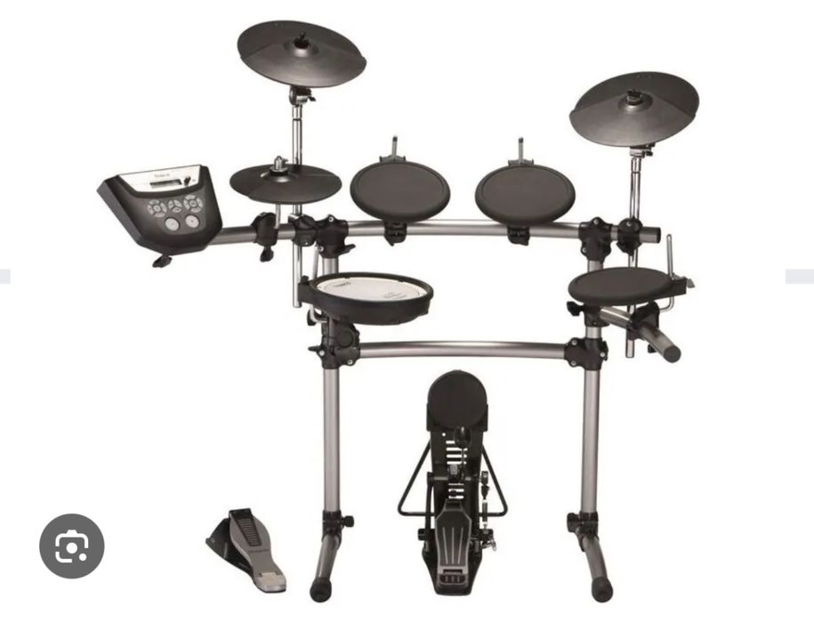 Барабанная установка Roland