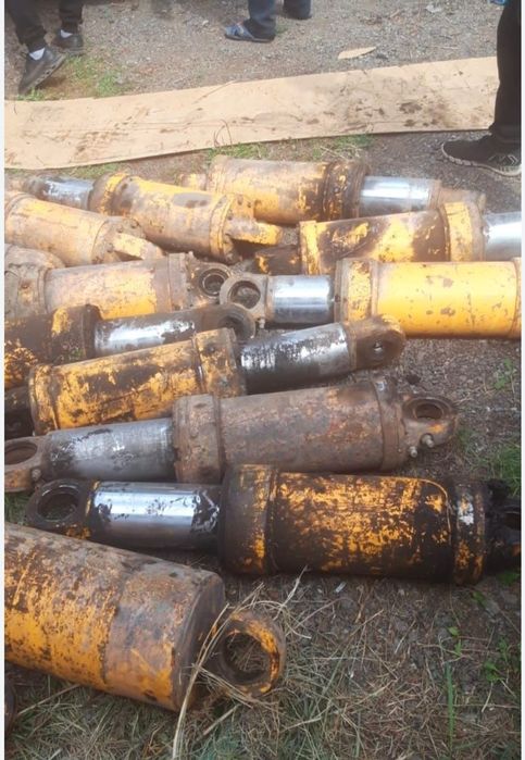 Продаётся подвески мосты ступицы на Белаз