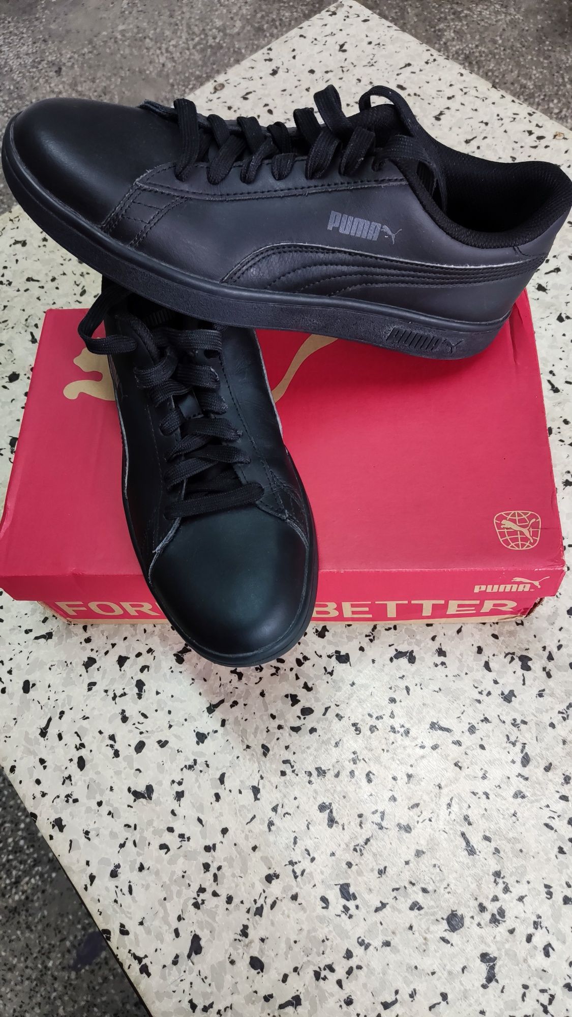 мъжки обувки Puma номер 42.5