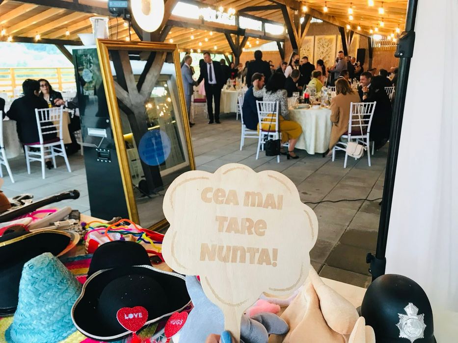 Vand oglinda photobooth si aparat gheata carbonica