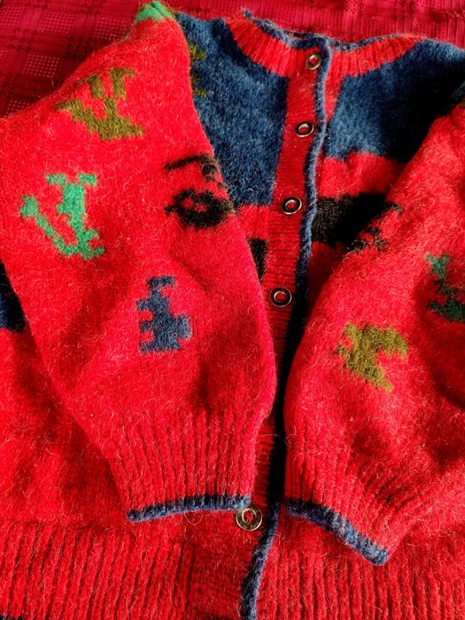 PULOVER țărănesc de colecție, impletit manual din lână naturala.