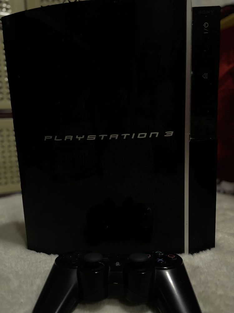 Playstation 3 с 2 -я играми, срочно!!