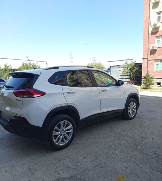 Tracker 2 LTZ arenda kunlik