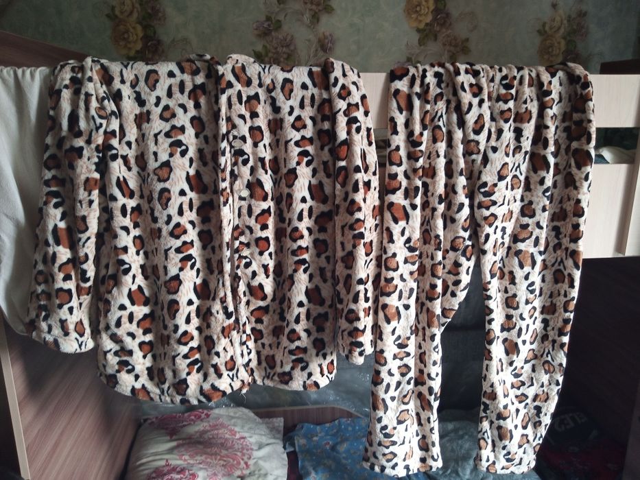 Продам новый костюм для дома!