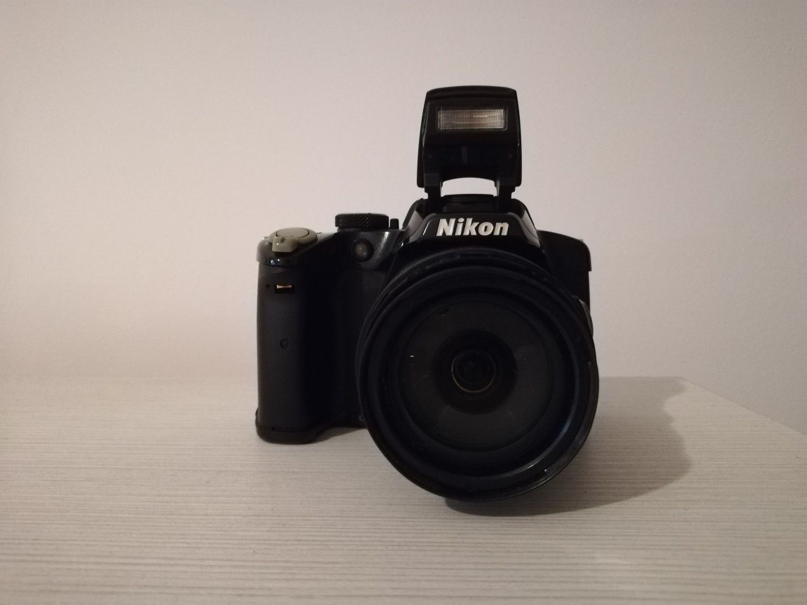 Nikon Coolpix P510 Zoom optic 42X, Funcțional dar cu câteva Defecte