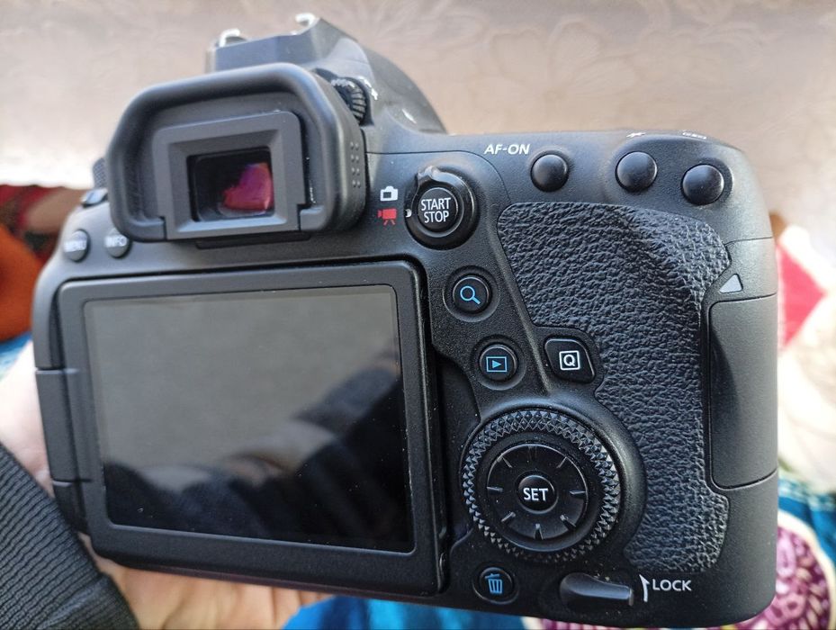 Canon EOS 6D2 srochna