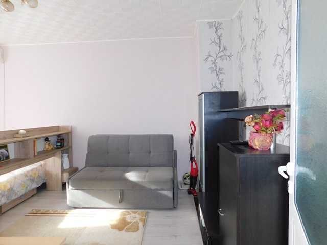 Продава се Едностаен апартамент в Търговище, Център - 44 кв.м за 1038 €/кв.м - Снимка #1