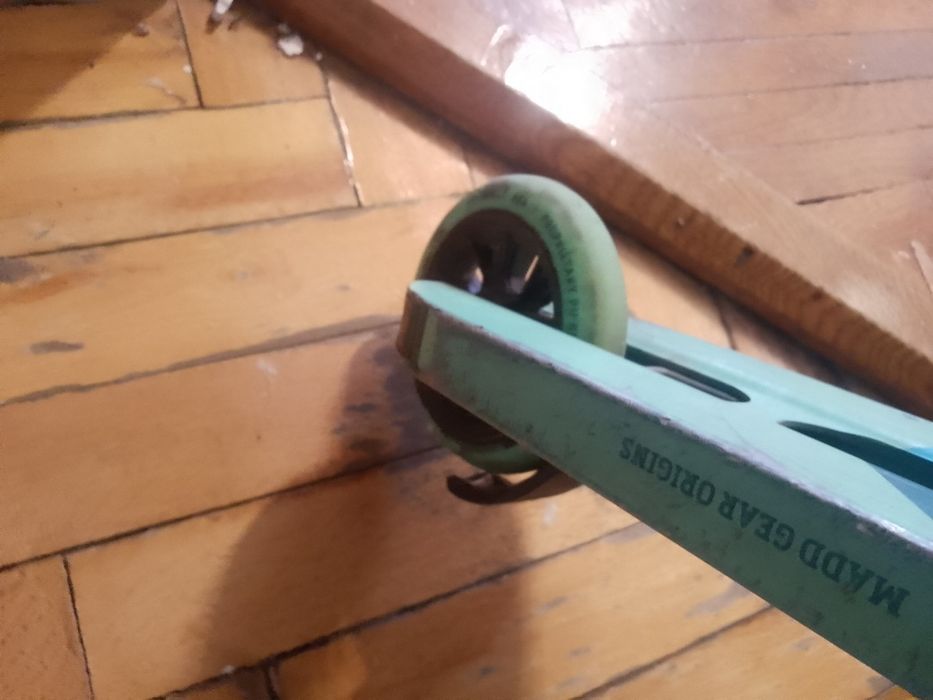 Scooter freestyle MADDGEAR