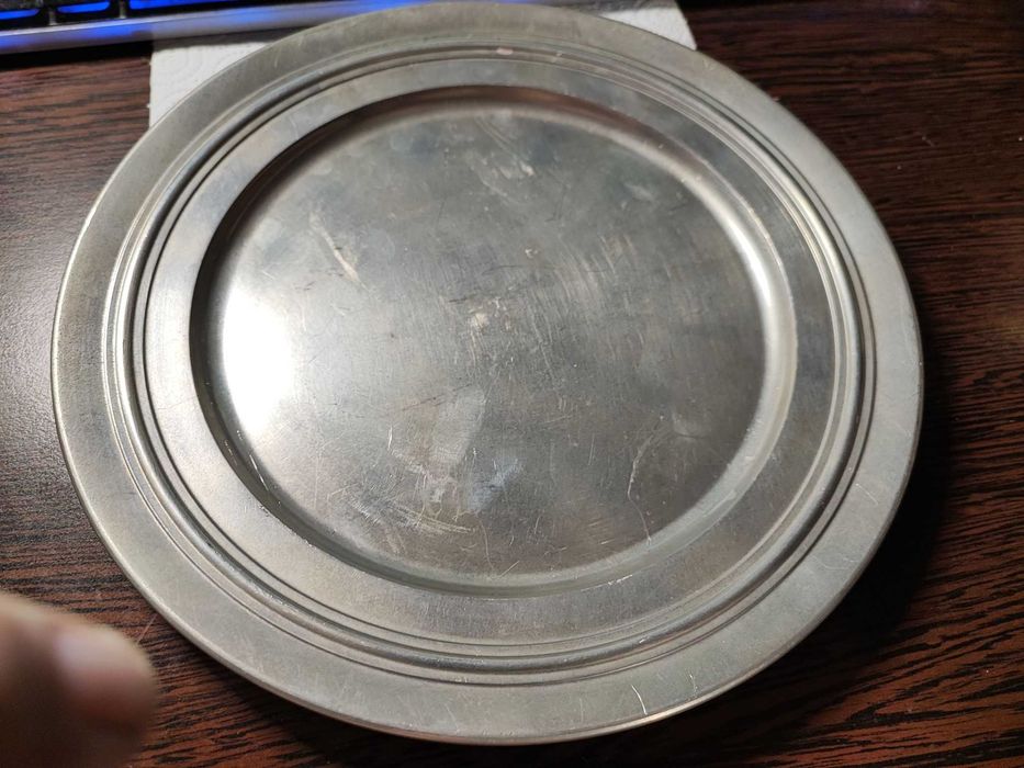 Lot vintage de 8 farfurii de zinc