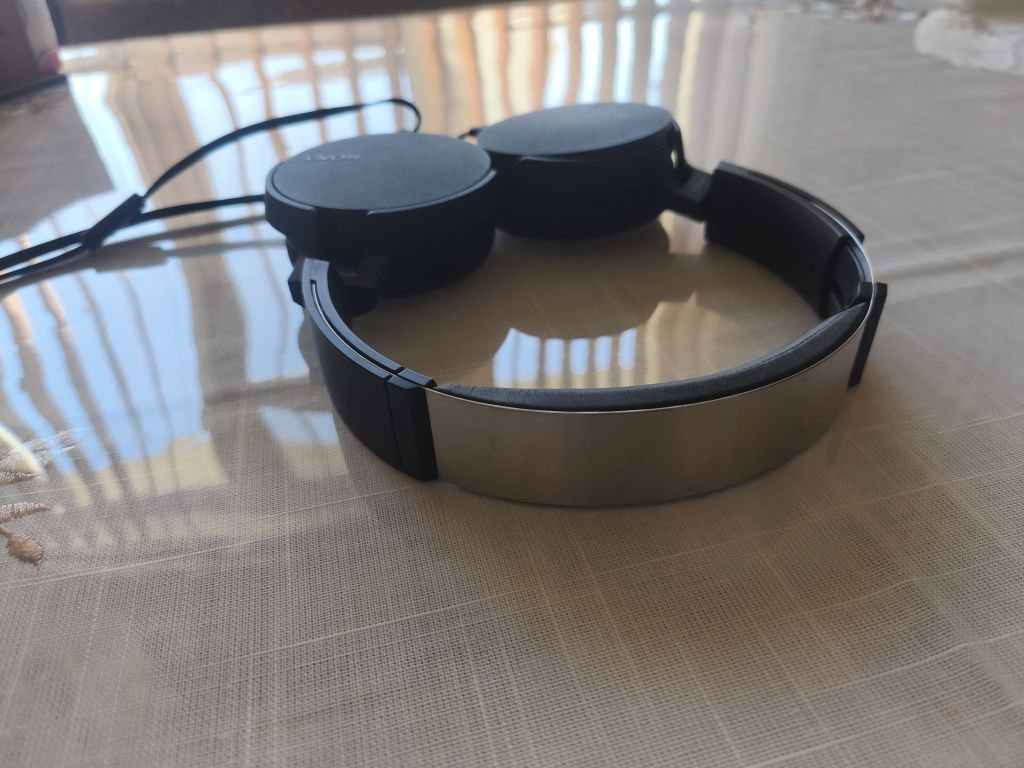 Слушалки SONY MDR-XB550