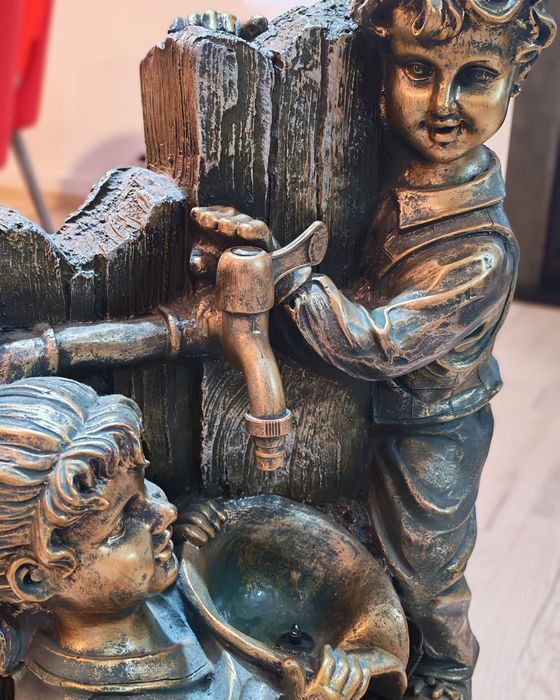 Fântâna decorativă LED grădină