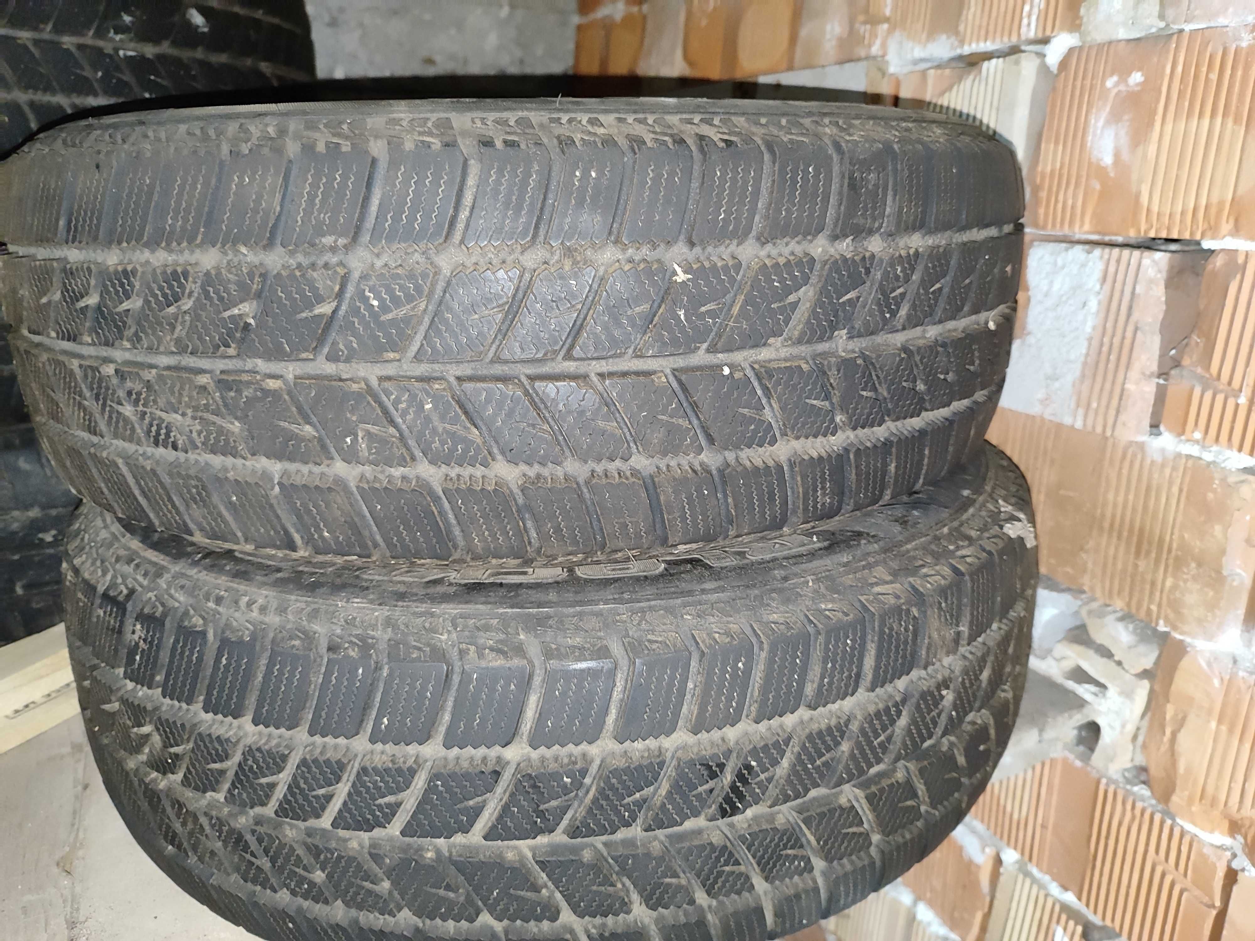 4 бр. зимни гуми Blacklion Snowpioneer 195/65 R15 95T